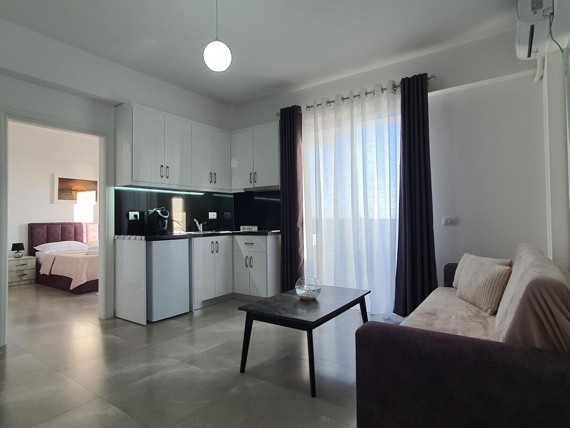 Flore Rooms Sarandë Exterior foto