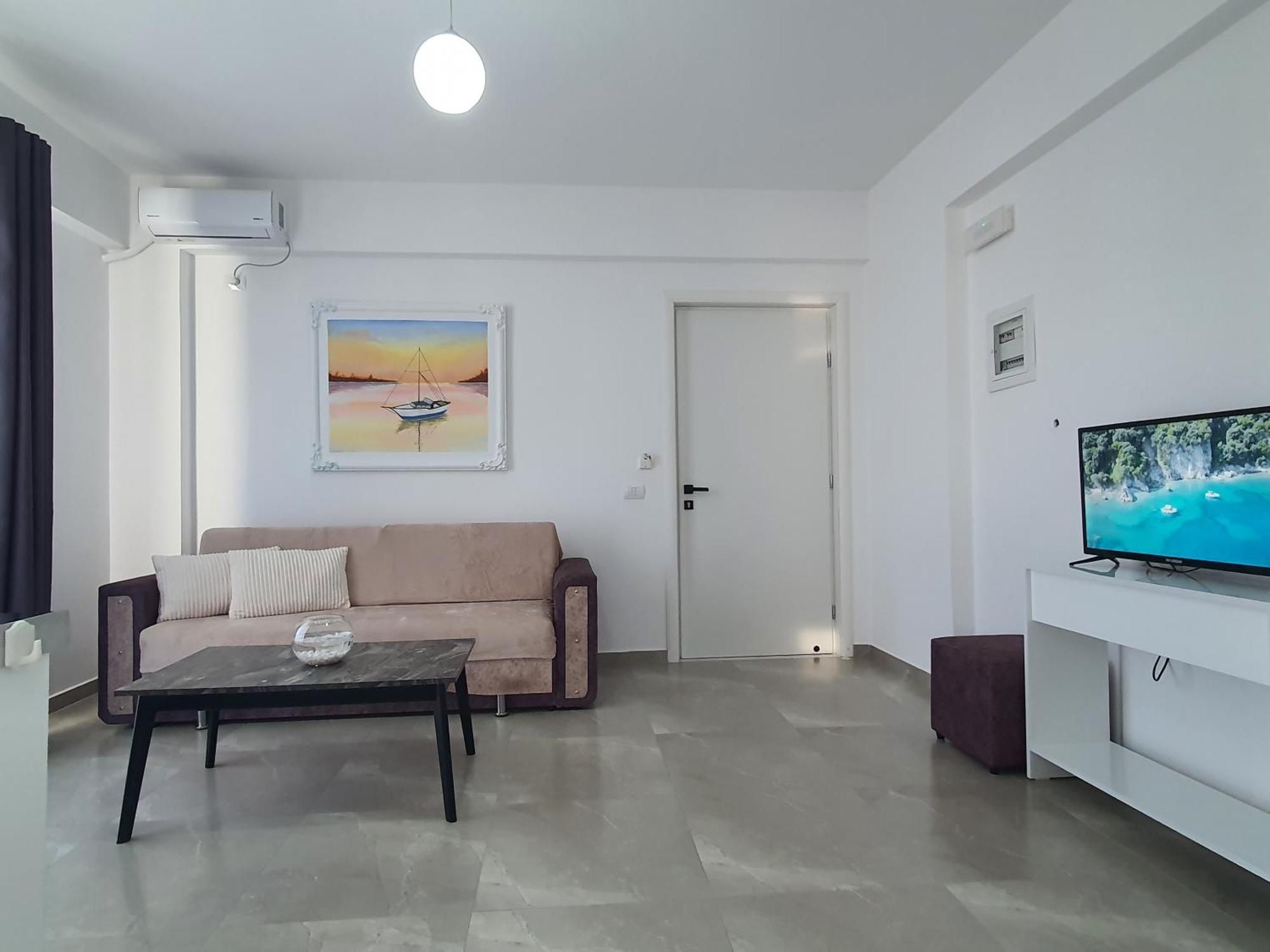 Flore Rooms Sarandë Exterior foto