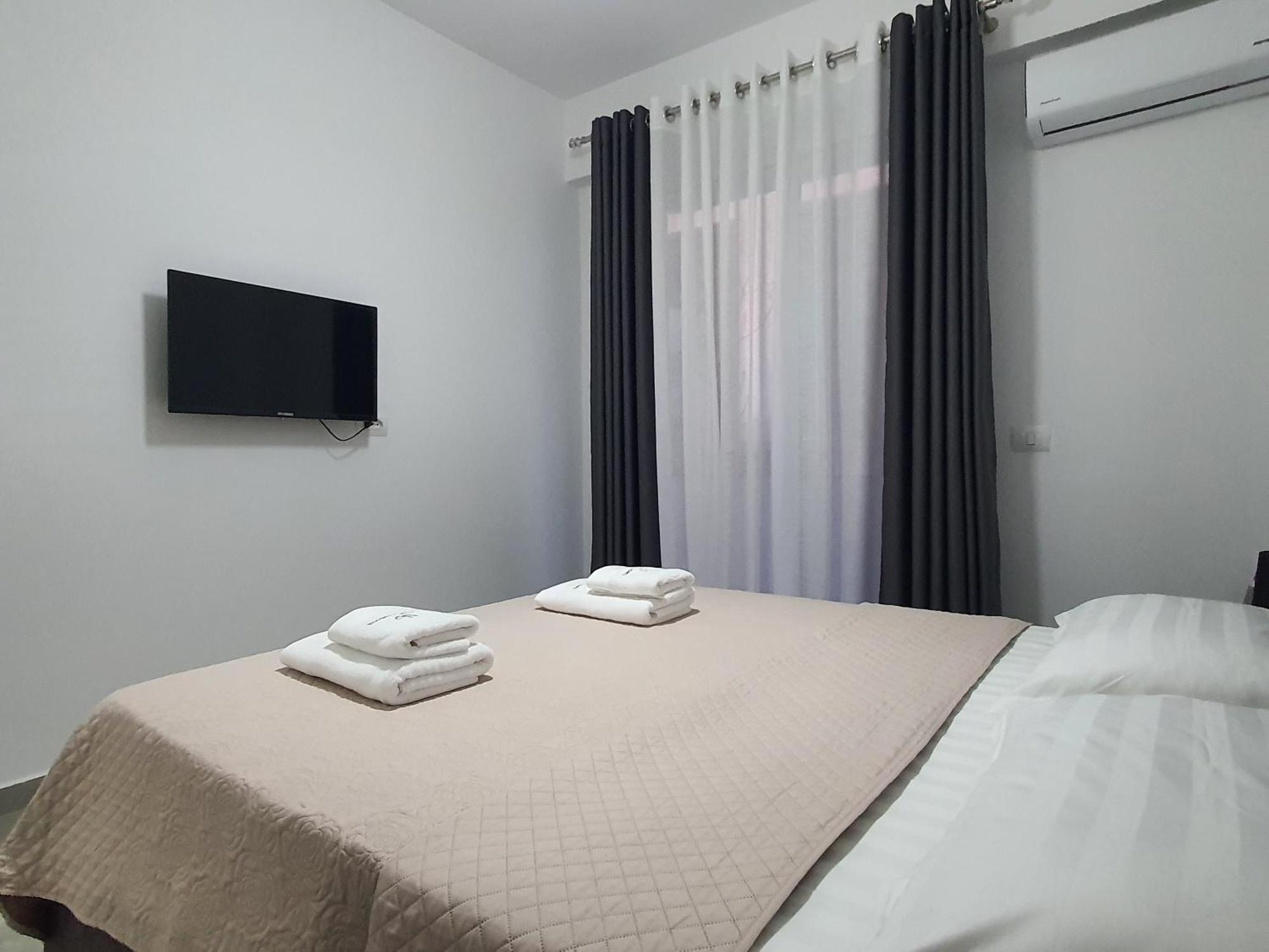 Flore Rooms Sarandë Zimmer foto