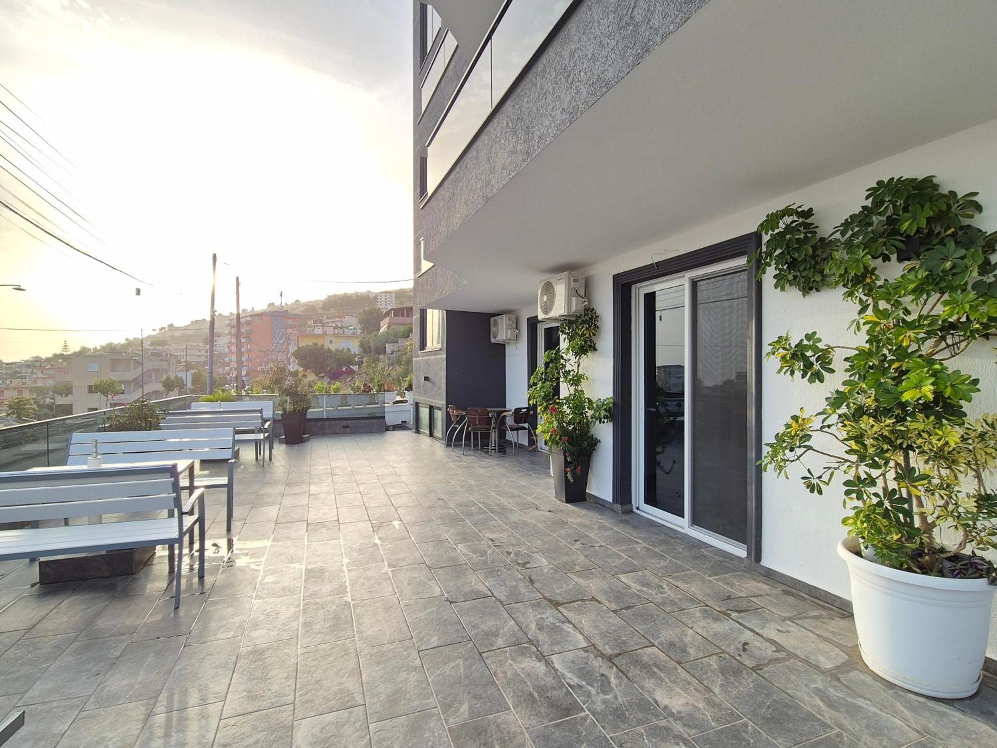 Flore Rooms Sarandë Exterior foto